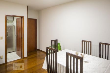 Sala de apartamento para alugar com 2 quartos, 70m² em Lourdes, Belo Horizonte