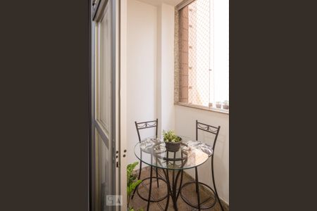 Varanda Sala de apartamento para alugar com 2 quartos, 70m² em Lourdes, Belo Horizonte