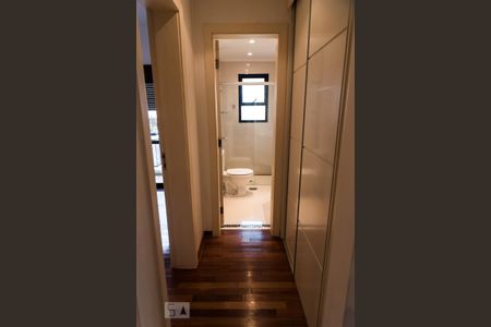 Apartamento à venda com 340m², 4 quartos e 4 vagasCloset suite 2