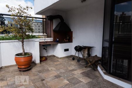 Apartamento à venda com 340m², 4 quartos e 4 vagasChurrasqueira