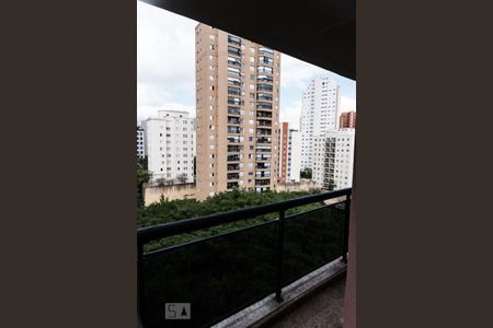 Apartamento à venda com 340m², 4 quartos e 4 vagasVaranda suite 2