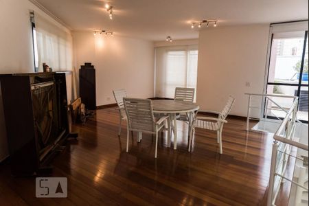 Apartamento à venda com 340m², 4 quartos e 4 vagasSala piso superior