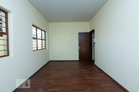 Apartamento para alugar com 100m², 2 quartos e 1 vagaSala