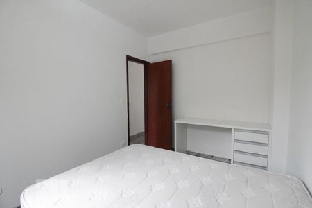 Apartamento à venda com 65m², 2 quartos e 2 vagasQuarto 2