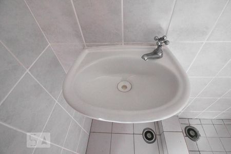 Apartamento à venda com 65m², 2 quartos e 2 vagasBanheiro de serviço