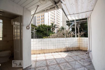 Casa para alugar com 145m², 2 quartos e sem vagaQuintal 