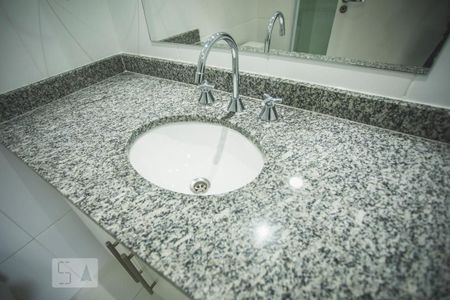 Apartamento à venda com 56m², 2 quartos e 1 vagaBanheiro 2 - Torneira