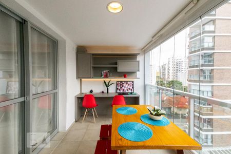 Apartamento para alugar com 37m², 1 quarto e 1 vaga Apartamento para alugar com 37m², 1 quarto e 1 vagaVaranda