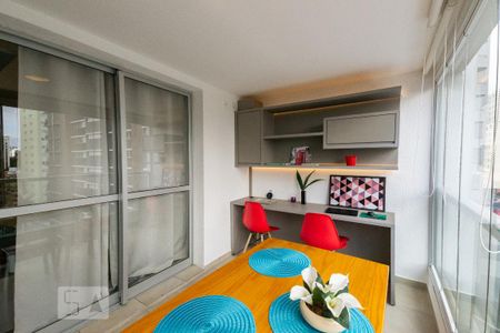 Apartamento para alugar com 37m², 1 quarto e 1 vaga Apartamento para alugar com 37m², 1 quarto e 1 vagaVaranda