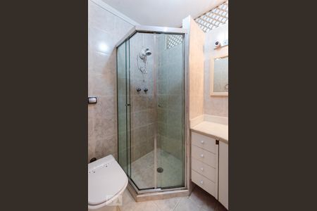 Apartamento para alugar com 222m², 4 quartos e 2 vagasBanheiro