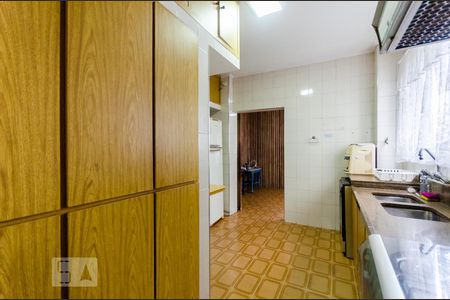 Apartamento para alugar com 222m², 4 quartos e 2 vagasCozinha
