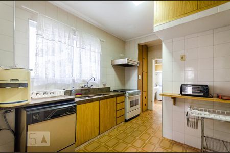 Apartamento para alugar com 222m², 4 quartos e 2 vagasCozinha