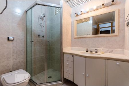 Apartamento para alugar com 222m², 4 quartos e 2 vagasBanheiro