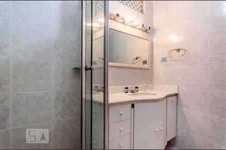 Apartamento para alugar com 222m², 4 quartos e 2 vagasBanheiro