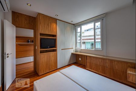 Suíte de apartamento para alugar com 3 quartos, 80m² em Leblon, Rio de Janeiro