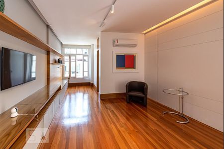 Sala de apartamento para alugar com 3 quartos, 80m² em Leblon, Rio de Janeiro