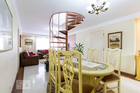 Sala de apartamento à venda com 3 quartos, 237m² em Vila Santo Estéfano, São Paulo