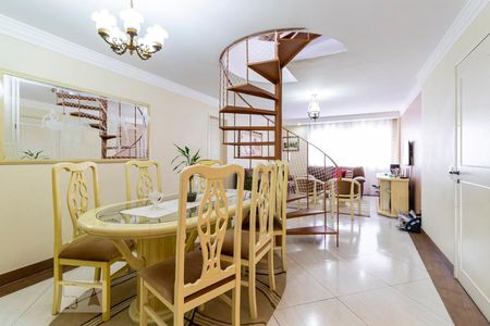 Sala de apartamento à venda com 3 quartos, 237m² em Vila Santo Estéfano, São Paulo