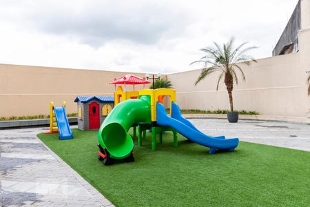 Apartamento à venda com 237m², 3 quartos e 2 vagasÁrea comum - Playground