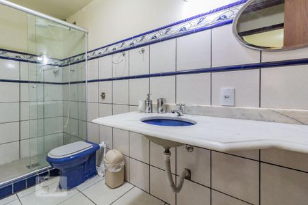 Banheiro de apartamento para alugar com 1 quarto, 54m² em Praia de Belas, Porto Alegre