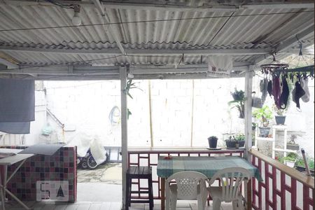 Vista da Sala Casa 1 de casa à venda com 3 quartos, 100m² em Vila Carmosina, São Paulo