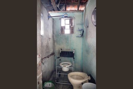 Casa à venda com 100m², 3 quartos e 1 vagaCasa 2 - Banheiro