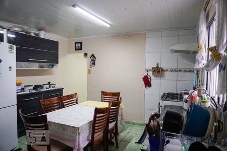Casa à venda com 100m², 3 quartos e 1 vagaCasa 1 - Cozinha