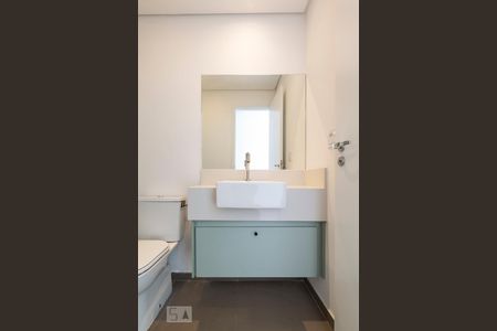 Studio para alugar com 30m², 1 quarto e sem vaga Studio para alugar com 30m², 1 quarto e sem vagaBanheiro