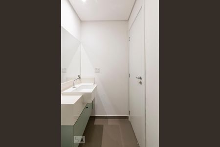 Studio para alugar com 30m², 1 quarto e sem vaga Studio para alugar com 30m², 1 quarto e sem vagaBanheiro