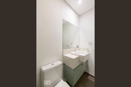 Studio para alugar com 30m², 1 quarto e sem vaga Studio para alugar com 30m², 1 quarto e sem vagaBanheiro