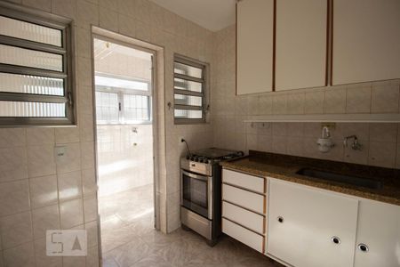 Cozinha de apartamento para alugar com 3 quartos, 70m² em Jaguaré, São Paulo
