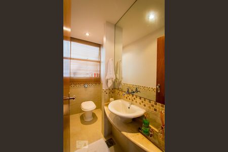 Lavabo de apartamento à venda com 4 quartos, 160m² em Vila Bastos, Santo André