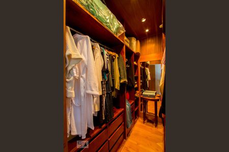 Apartamento à venda com 160m², 4 quartos e 3 vagasCloset do Quarto 1