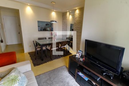Sala de apartamento à venda com 3 quartos, 70m² em Jardim Londrina, São Paulo
