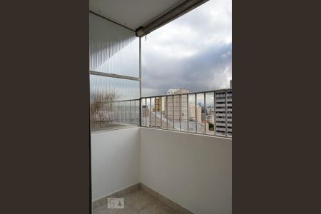 Apartamento para alugar com 98m², 2 quartos e 1 vaga Apartamento para alugar com 98m², 2 quartos e 1 vagaVaranda