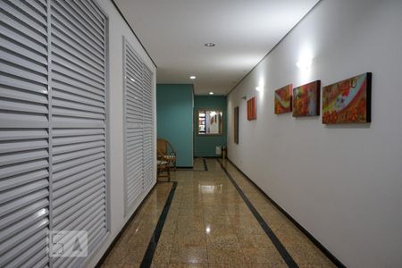 Apartamento para alugar com 98m², 2 quartos e 1 vaga Apartamento para alugar com 98m², 2 quartos e 1 vagaHall