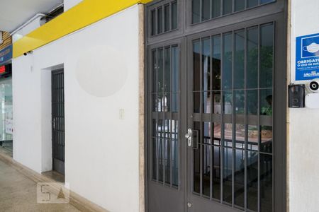 Apartamento para alugar com 98m², 2 quartos e 1 vaga Apartamento para alugar com 98m², 2 quartos e 1 vagaFachada