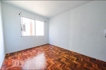 Sala de apartamento para alugar com 3 quartos, 60m² em Padre Eustáquio, Belo Horizonte
