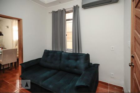 Sala de casa para alugar com 2 quartos, 100m² em Quintino Bocaiúva, Rio de Janeiro