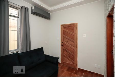 Sala de casa para alugar com 2 quartos, 100m² em Quintino Bocaiúva, Rio de Janeiro