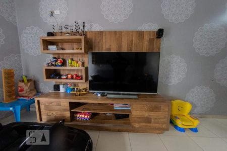 Casa à venda com 320m², 3 quartos e 1 vagaSuíte 1