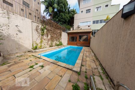 Casa à venda com 320m², 3 quartos e 1 vagaPiscina