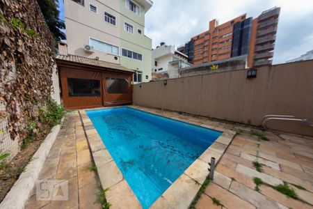Casa à venda com 320m², 3 quartos e 1 vagaPiscina