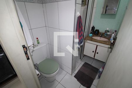 Casa à venda com 240m², 3 quartos e 3 vagasBanheiro 2