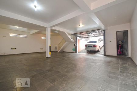 Casa à venda com 269m², 4 quartos e 4 vagasGaragem
