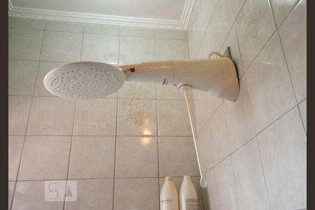 Casa à venda com 269m², 4 quartos e 4 vagasDucha