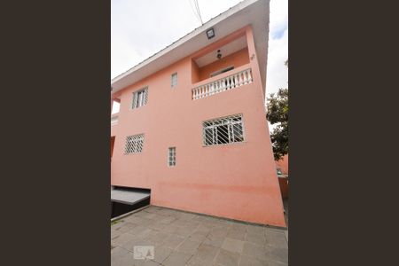 Casa à venda com 269m², 4 quartos e 4 vagasFachada