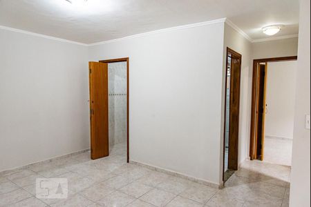 Corredor de apartamento à venda com 2 quartos, 60m² em Jardim Patente, São Paulo