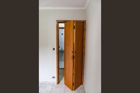 Porta sanfonada de apartamento à venda com 2 quartos, 60m² em Jardim Patente, São Paulo