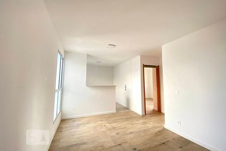 Sala de Estar de apartamento à venda com 2 quartos, 42m² em Santo Andre, São Leopoldo